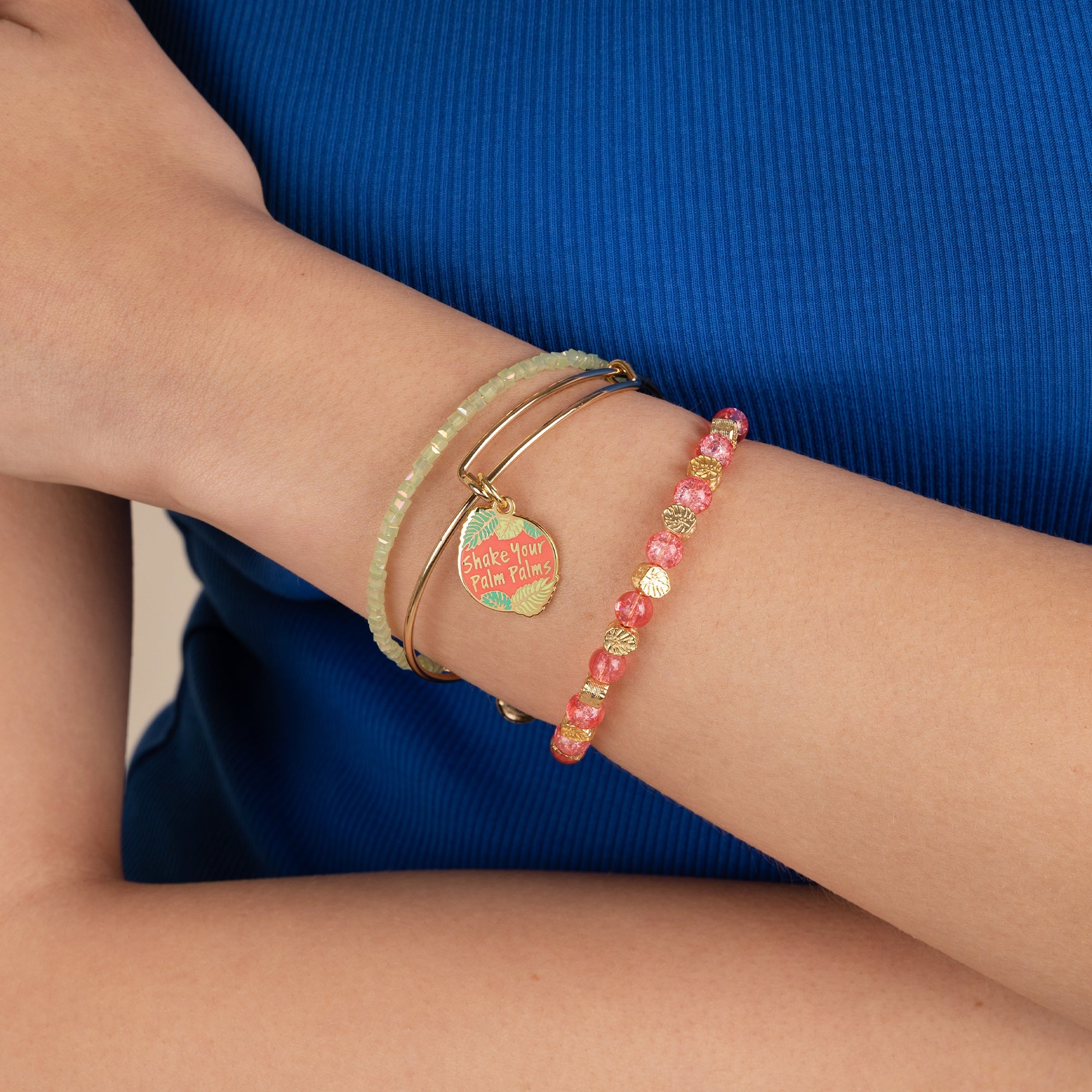 Shake-Your-Palms-Charm-Bangle-Set-3-Gold-Model-A21SET11SG.jpg