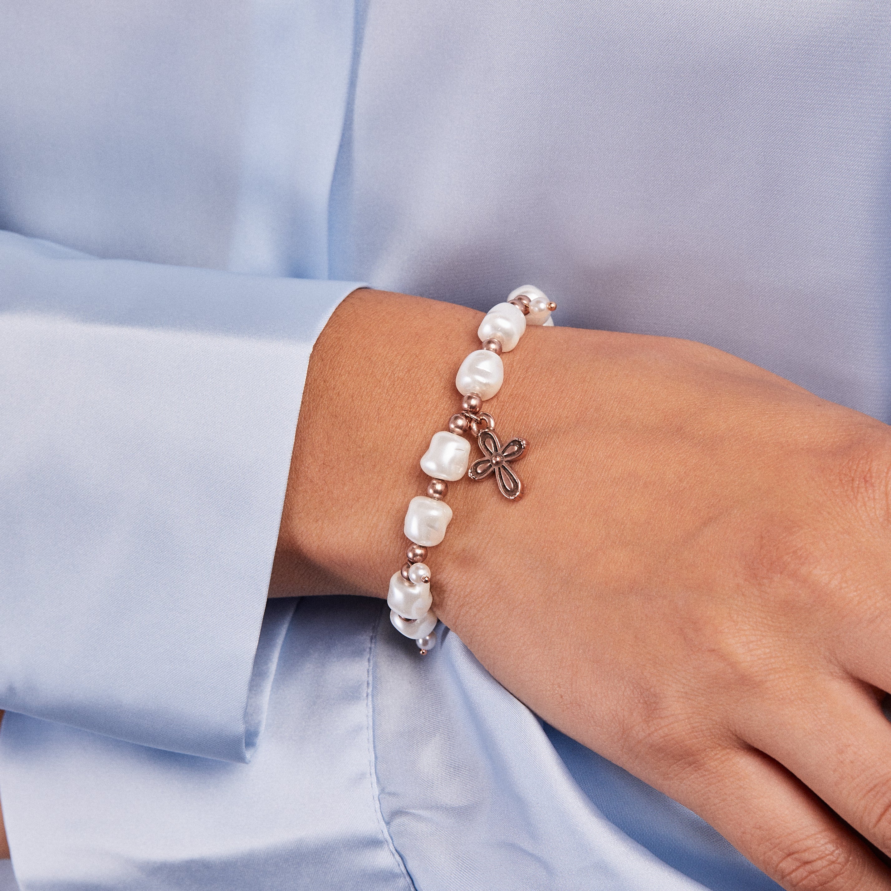 cross-pearl-stretch-bracelet-A21STCRSPRLRAR.jpg